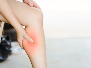 第二の心臓と呼ばれるふくらはぎをさすって血流改善する方法